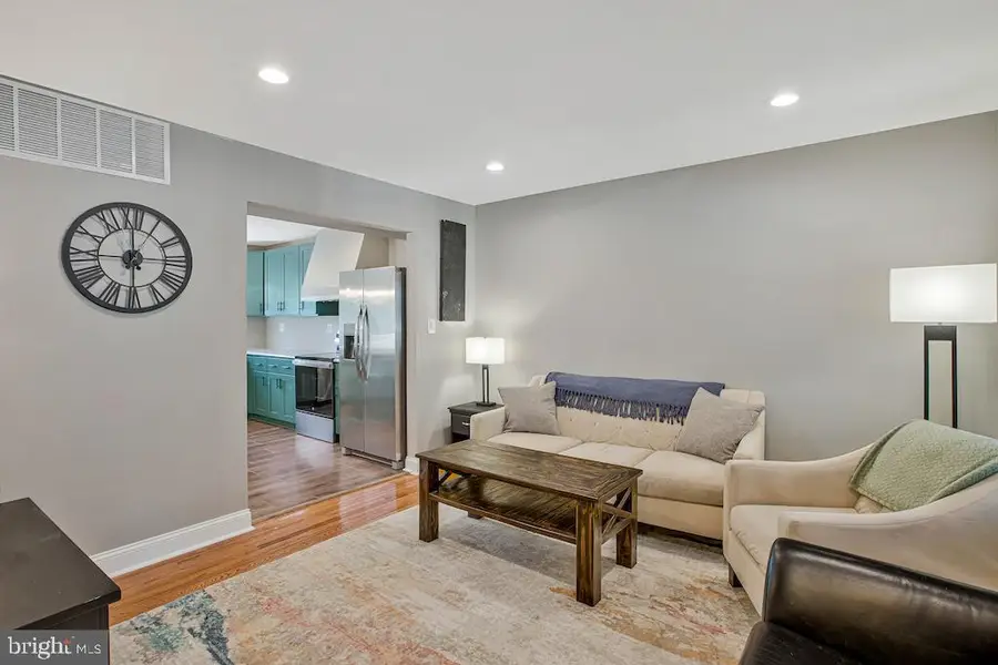 5220 Farm Pond Ln, Columbia, MD 21045 - #3