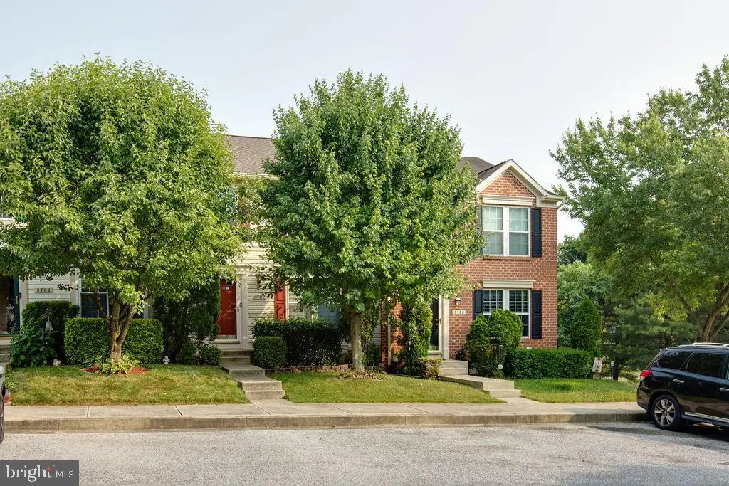 8702 Cresthill Ct, Laurel, MD 20723 - #1