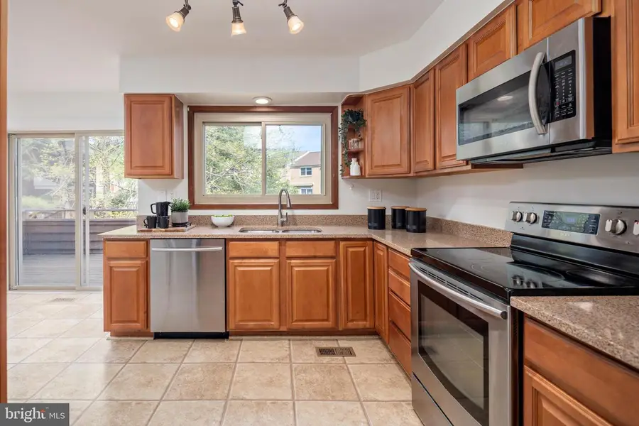 9413 Clocktower Ln, Columbia, MD 21046 - #3