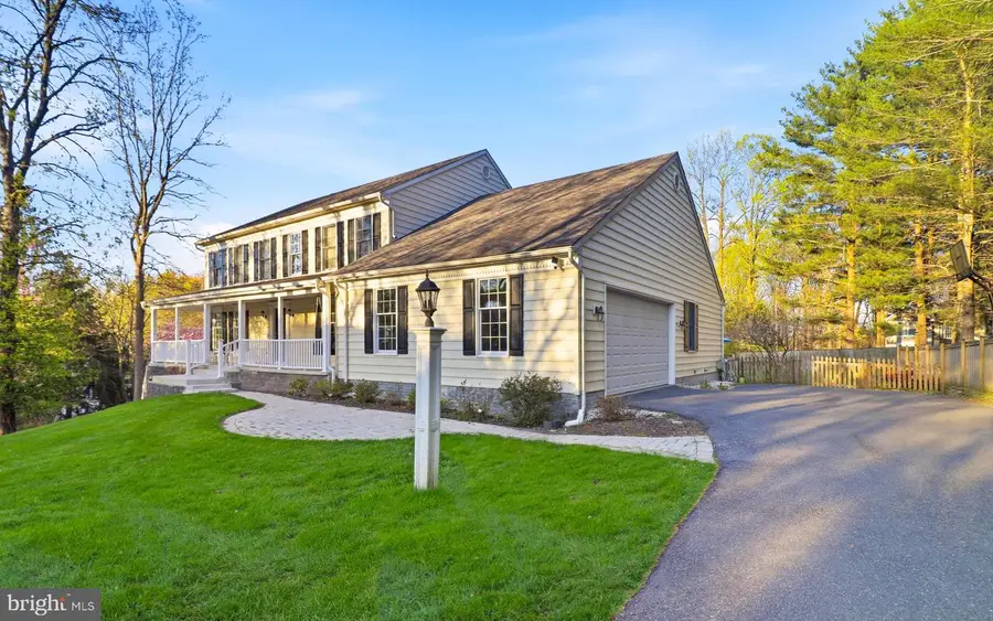 10144 Bracken Dr, Ellicott City, MD 21042 - #2