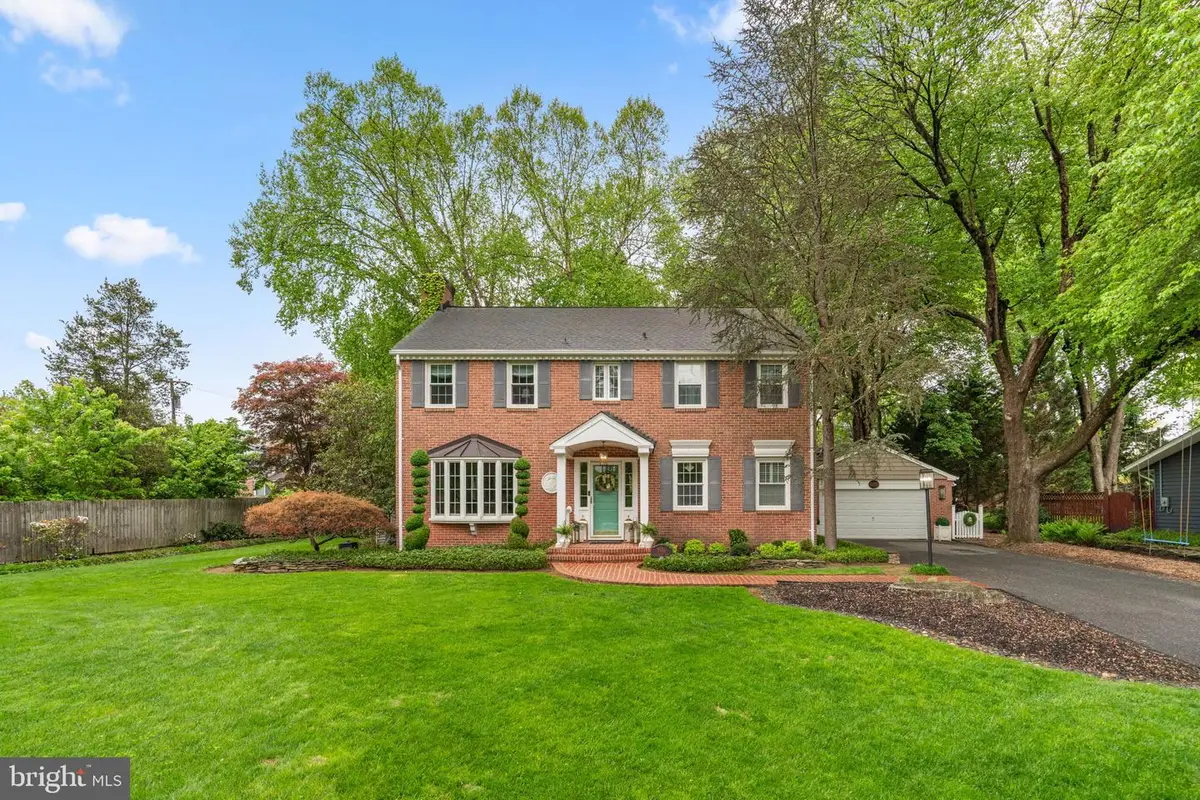 9105 Dunloggin Rd, Ellicott City, MD 21042 - #1