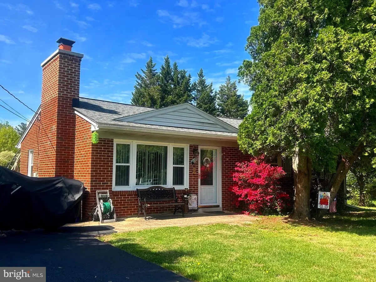 6122 Thompson Dr, Clarksville, MD 21029 - #1