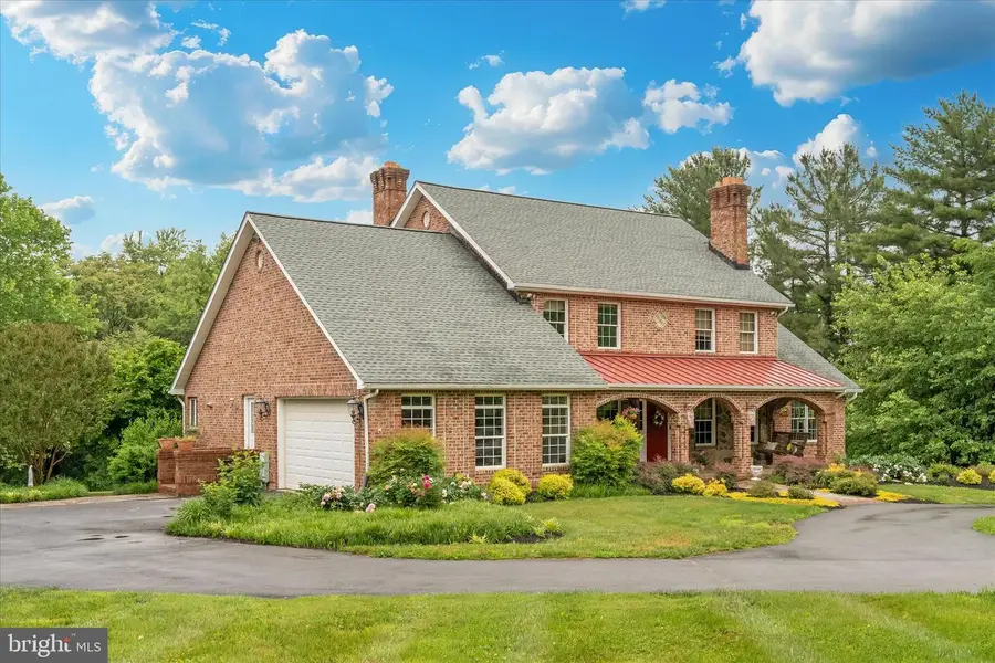 18400 New Cut Rd, Mount Airy, MD 21771 - #2
