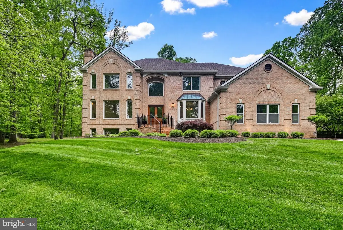 4290 Buckskin Lake Dr W, Ellicott City, MD 21042 - #1