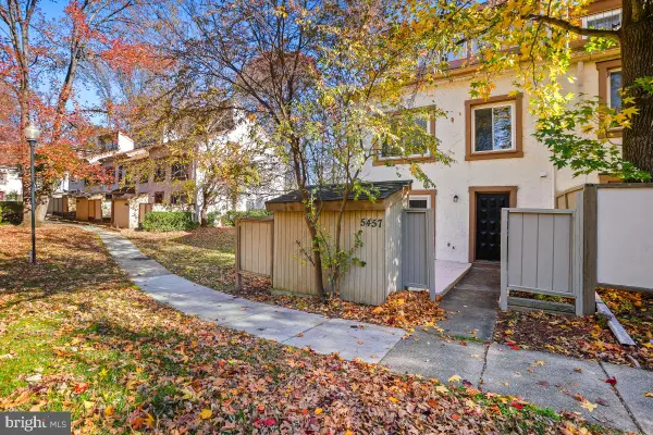 5457 El Camino #4 A, COLUMBIA, MD 21044