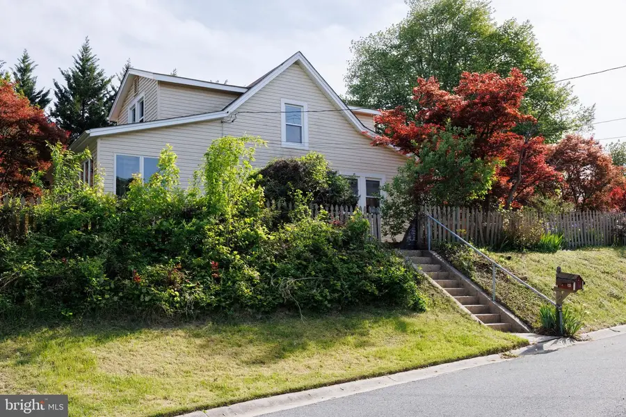 8615 Ridge Rd, Ellicott City, MD 21043 - #2