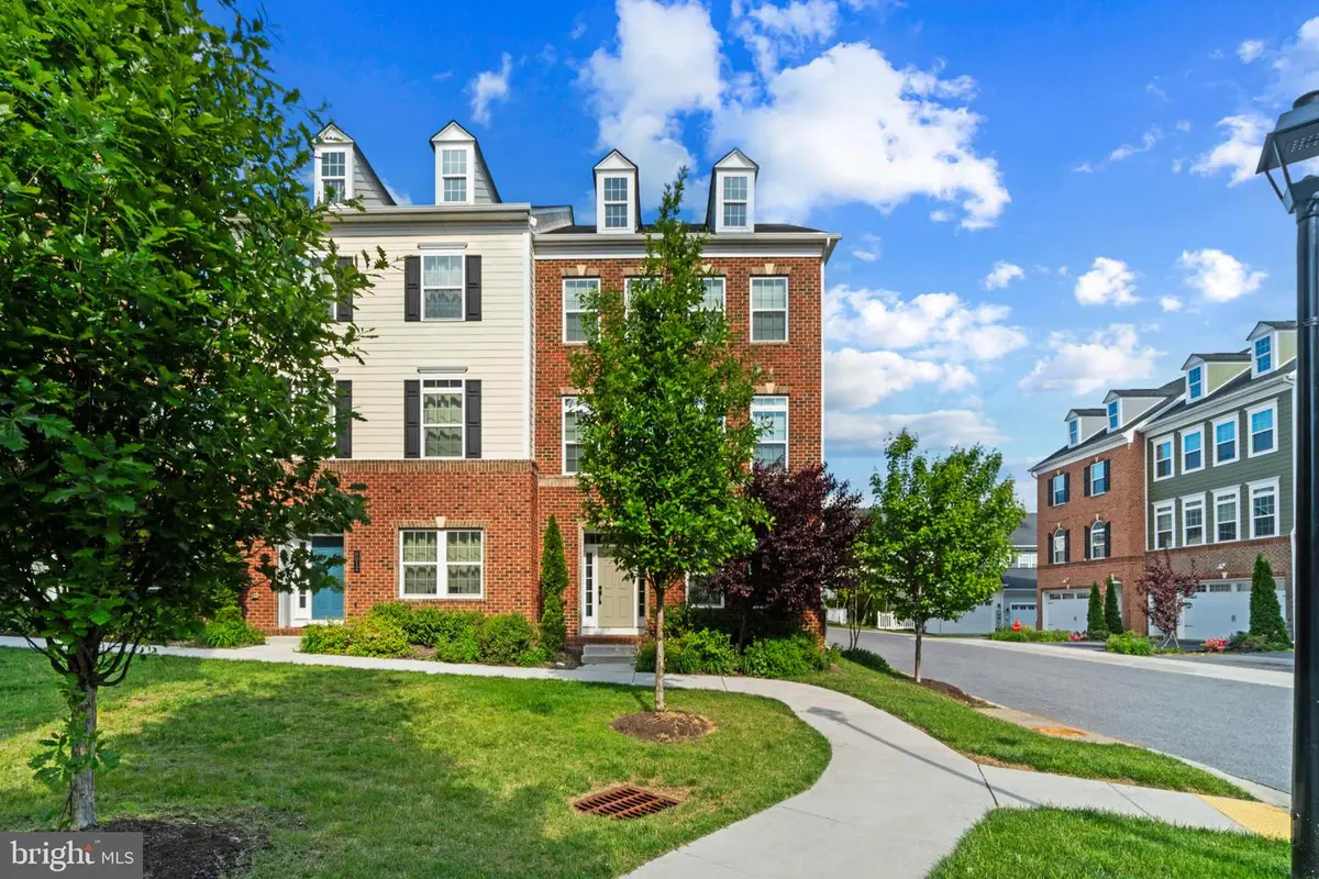 6010 Hidden Mdw, Ellicott City, MD 21043 - #1
