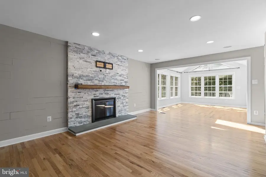 3131 Kings Ct, Ellicott City, MD 21042 - #3