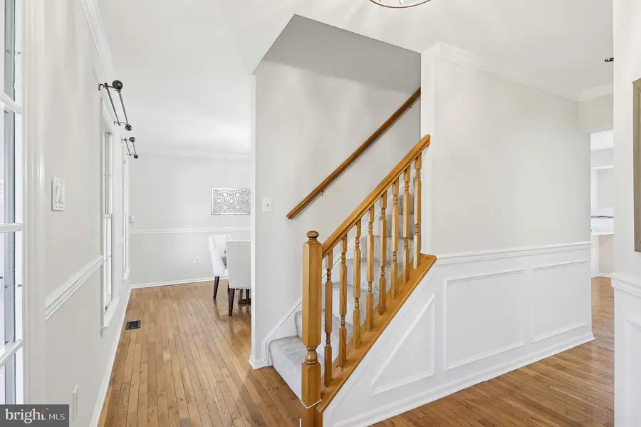 3317 Royal Oak Ct, Ellicott City, MD 21043 - #3