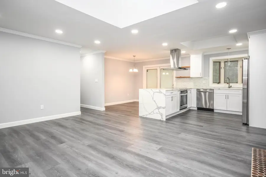 5209 Kerger Rd, Ellicott City, MD 21043 - #2