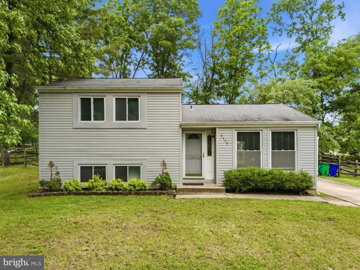 9449 Farewell Rd, Columbia, MD 21045 - #1