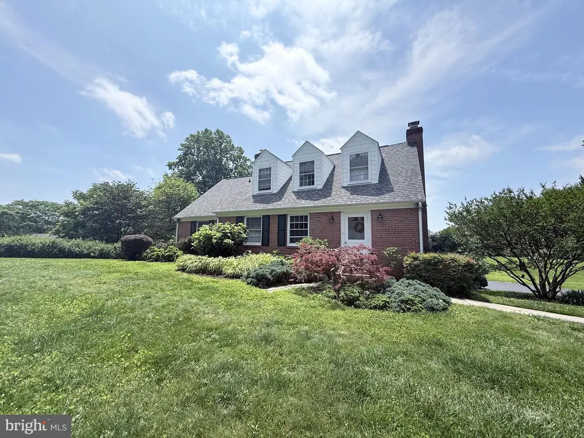 14697 Roxbury Rd, Glenelg, MD 21737 - #1