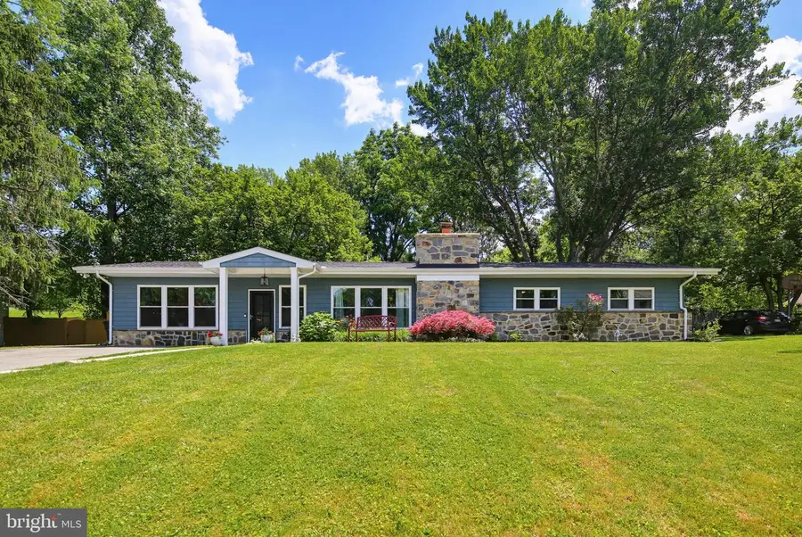 9242 Spring Valley Rd, Ellicott City, MD 21043 - #3