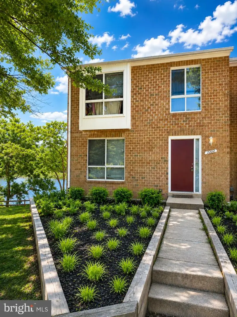 7262 Dockside Ln, Columbia, MD 21045 - #1