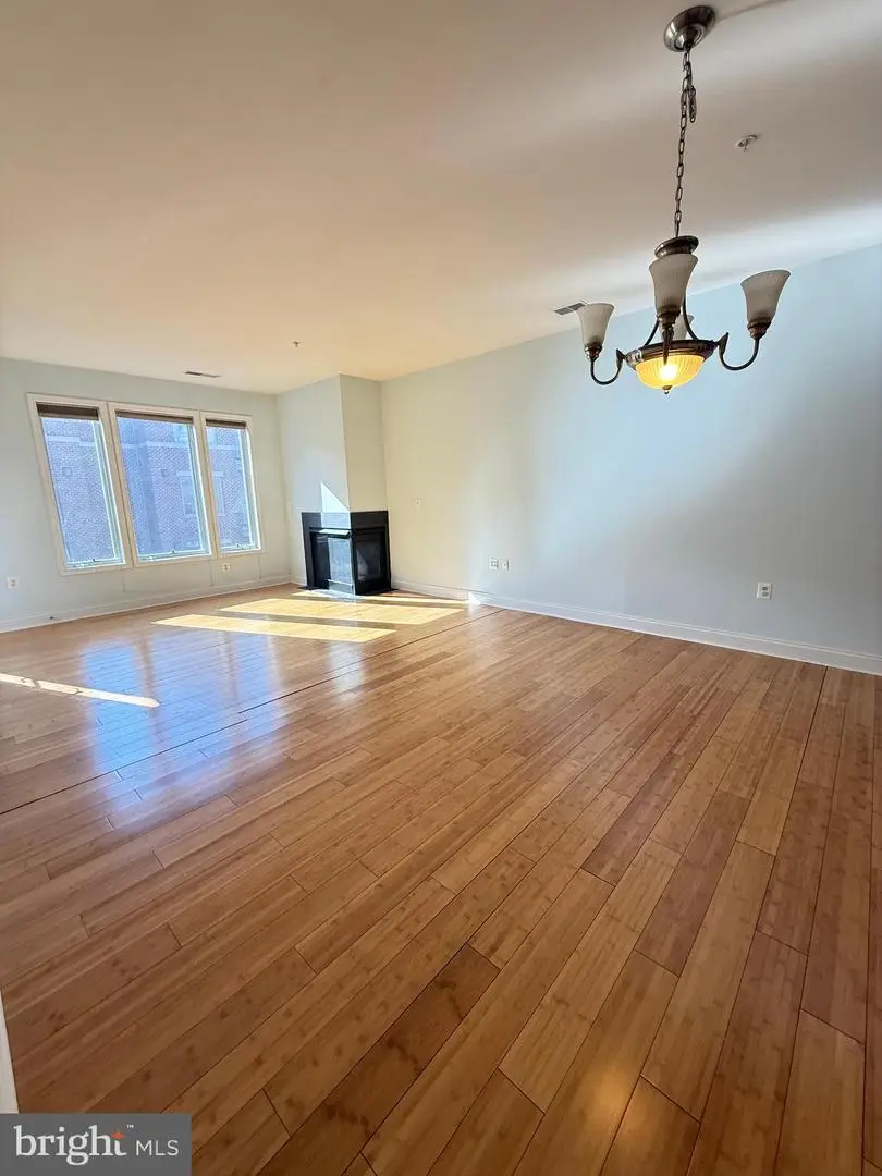 10205 Wincopin Cir #302, Columbia, MD 21044 - #3