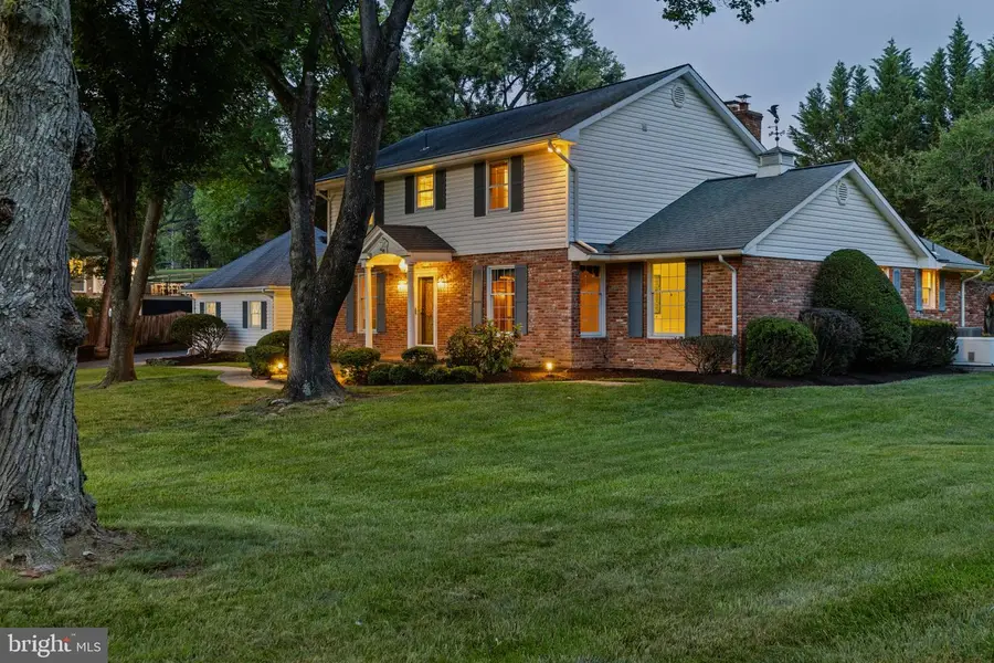 4053 Crescent Rd, Ellicott City, MD 21042 - #3