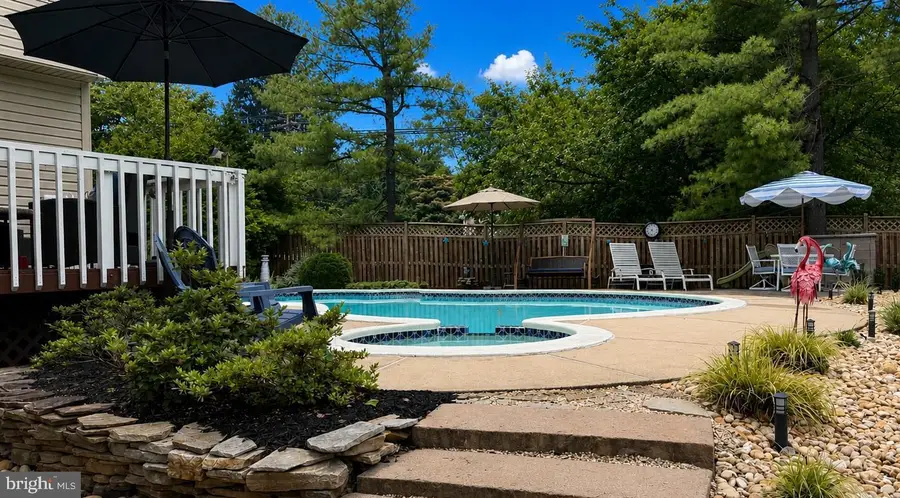 10801 Beech Creek Dr, Columbia, MD 21044 - #2