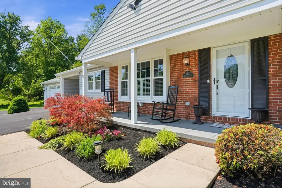 3202 Chatham Rd, Ellicott City, MD 21042 - #2