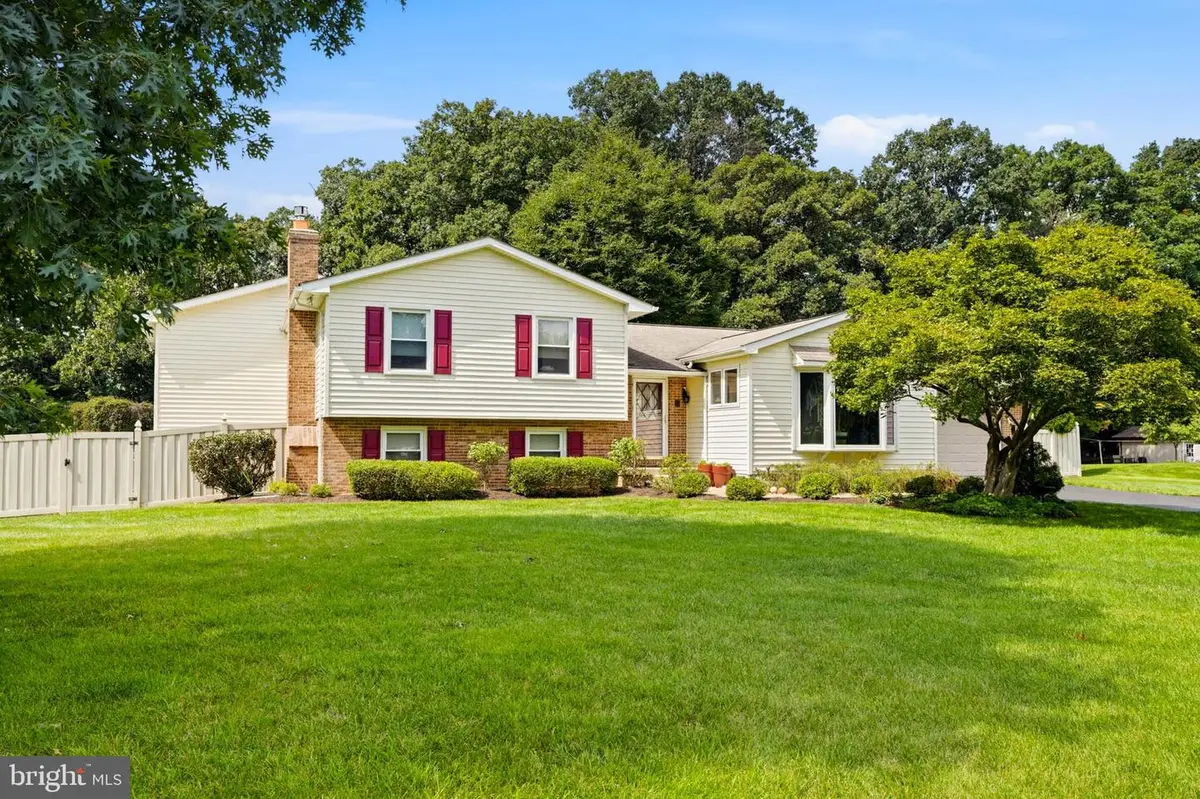 13165 Deanmar Dr, Highland, MD 20777 - #1