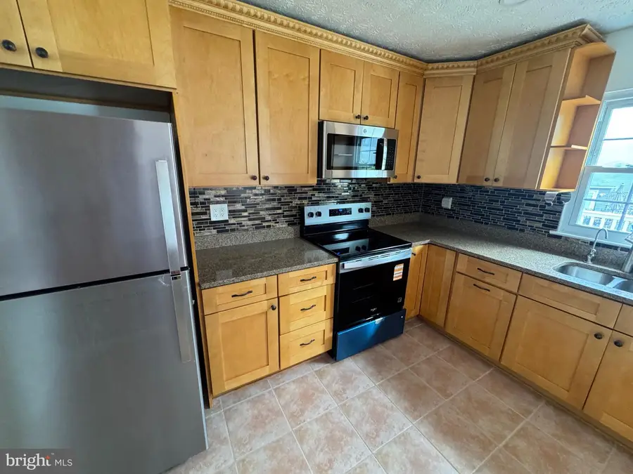 6063 Adcock Ln, Hanover, MD 21076 - #2