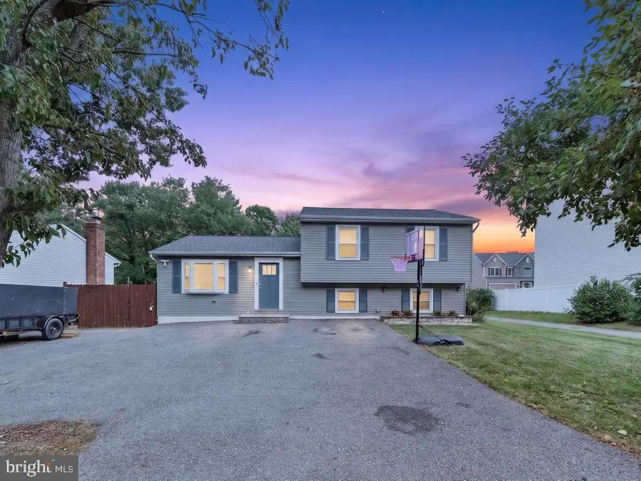 10124 Stansfield Rd, Laurel, MD 20723 - #3
