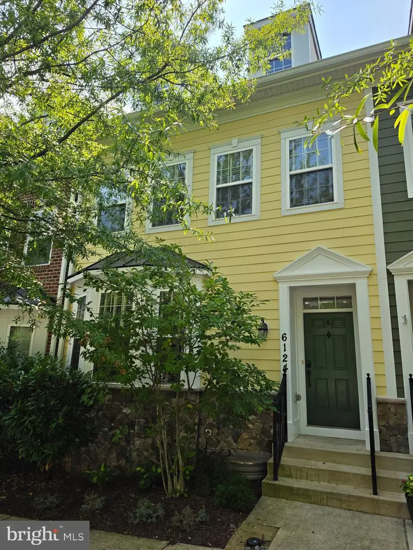6124 Edward Hill Rd, Ellicott City, MD 21043 - #1