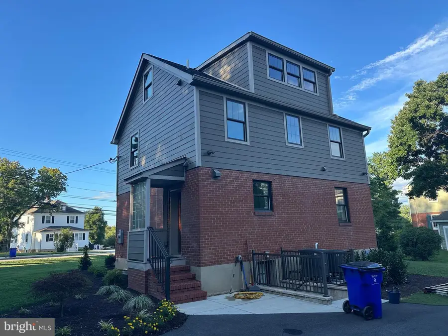 5818 Montgomery Rd, Elkridge, MD 21075 - #2