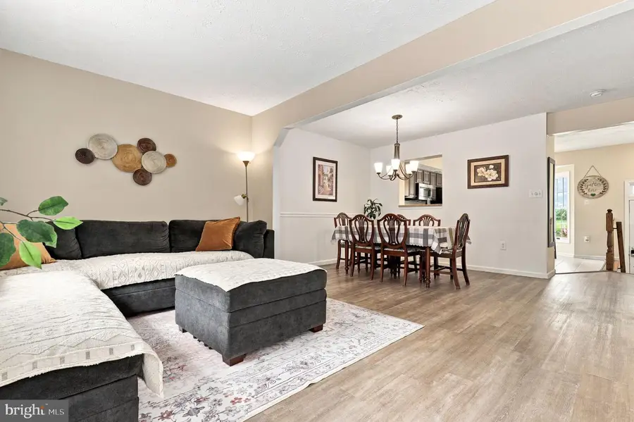 8068 Brightwood Ct, Ellicott City, MD 21043 - #3