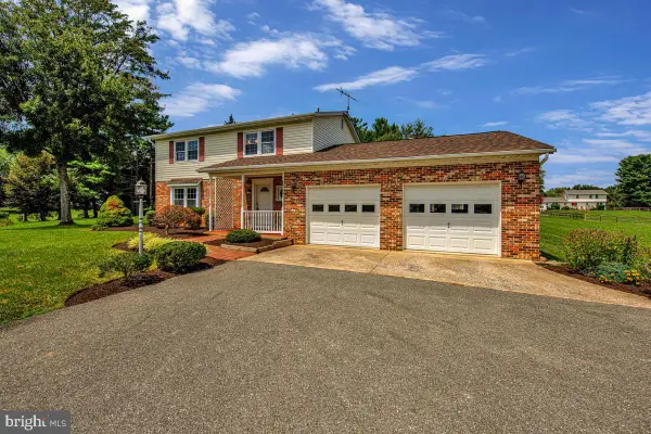 7464 Flamewood Dr, CLARKSVILLE, MD 21029
