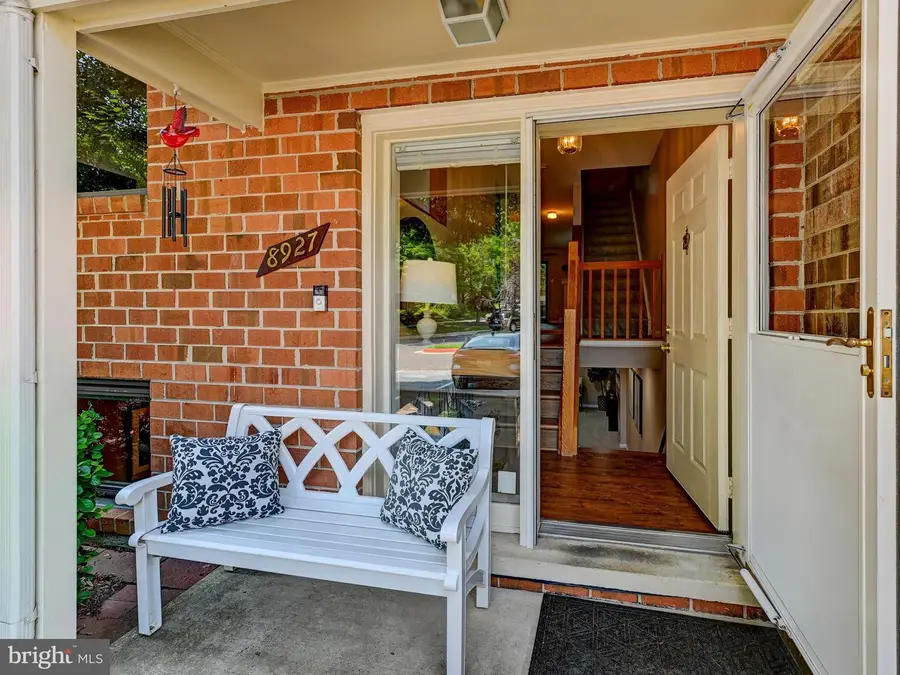 8927 Skyrock Ct, Columbia, MD 21046 - #2