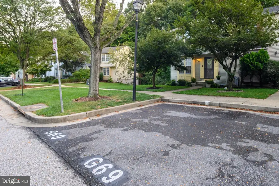 9568 Donnan Castle Ct, Laurel, MD 20723 - #3