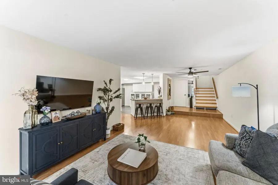 4920 Dorsey Hall Dr #6, Ellicott City, MD 21042 - #3