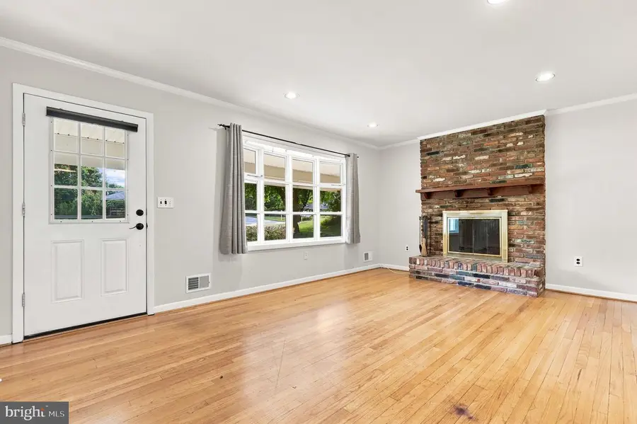 9902 Evergreen Ave, Columbia, MD 21046 - #2