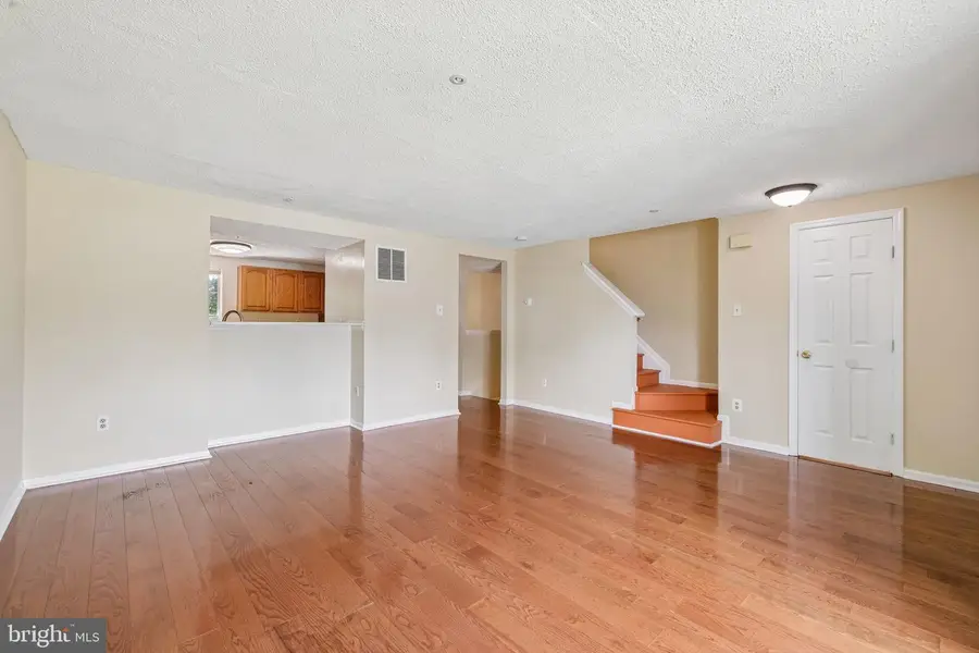 8918 Pembrook Woods, Laurel, MD 20723 - #2