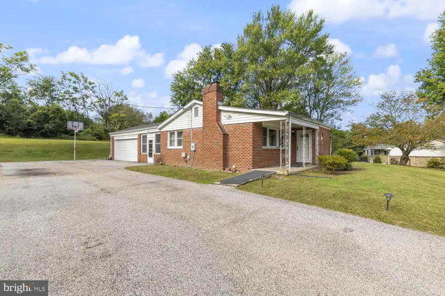 9421 Diamondback Dr, Columbia, MD 21045 - #3