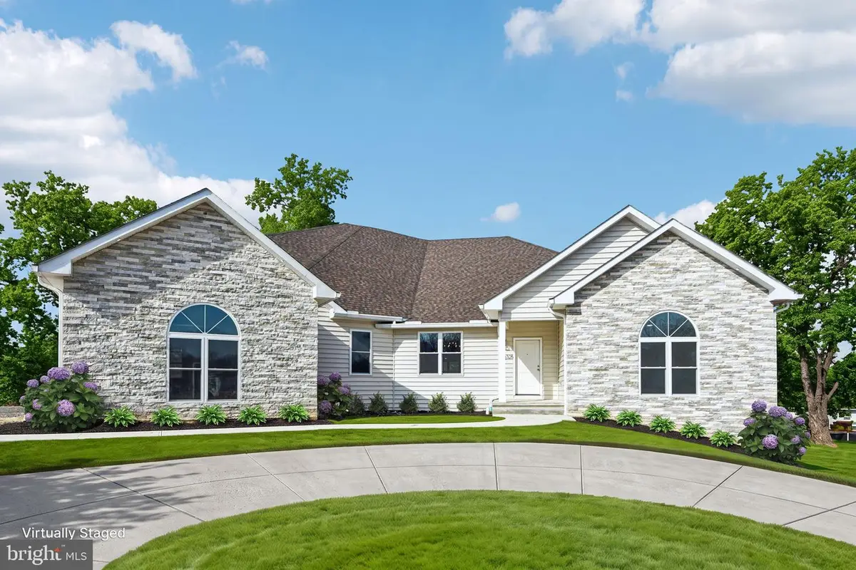 8325 Grove Angle Rd, Ellicott City, MD 21043 - #1