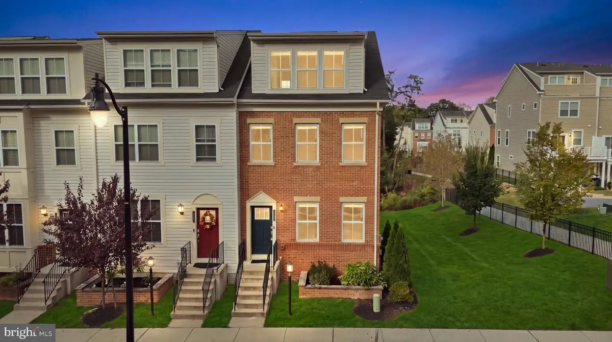 7130 Banbury Dr, Hanover, MD 21076 - #1