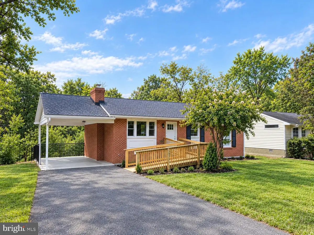 6734 Allview Dr, Columbia, MD 21046 - #1
