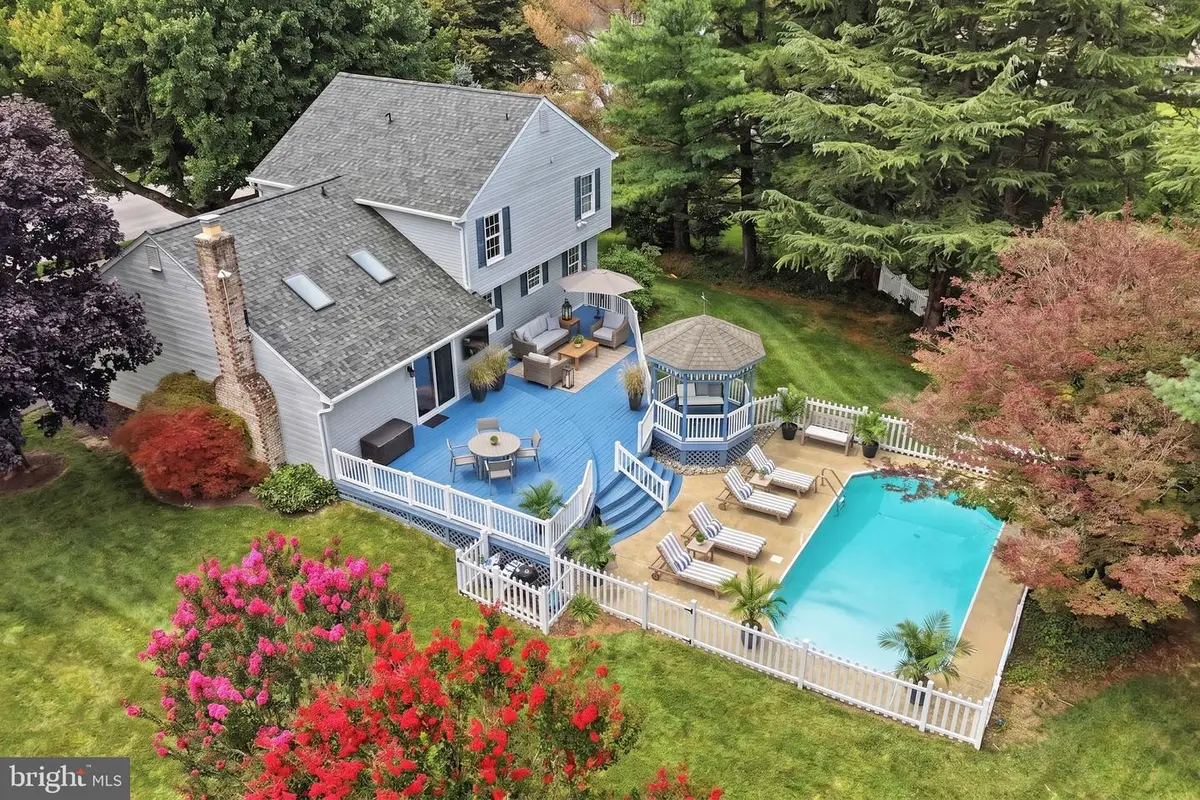 4721 Yorkshire Dr, Ellicott City, MD 21043 - #1