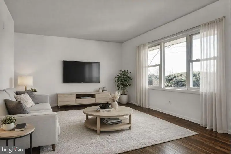 11909 Coronada Pl, Kensington, MD 20895 - Image #2