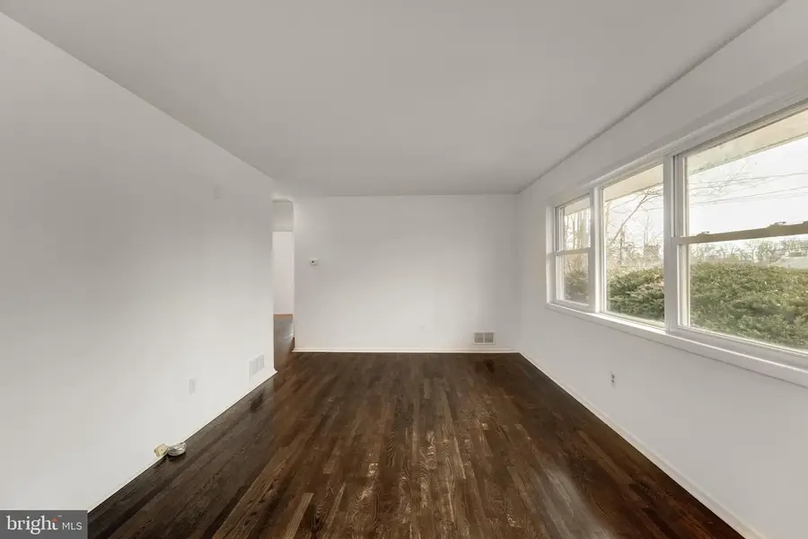 11909 Coronada Pl, Kensington, MD 20895 - Image #3