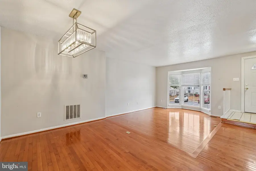 14618 Mcknew Rd, Burtonsville, MD 20866 - Image #3