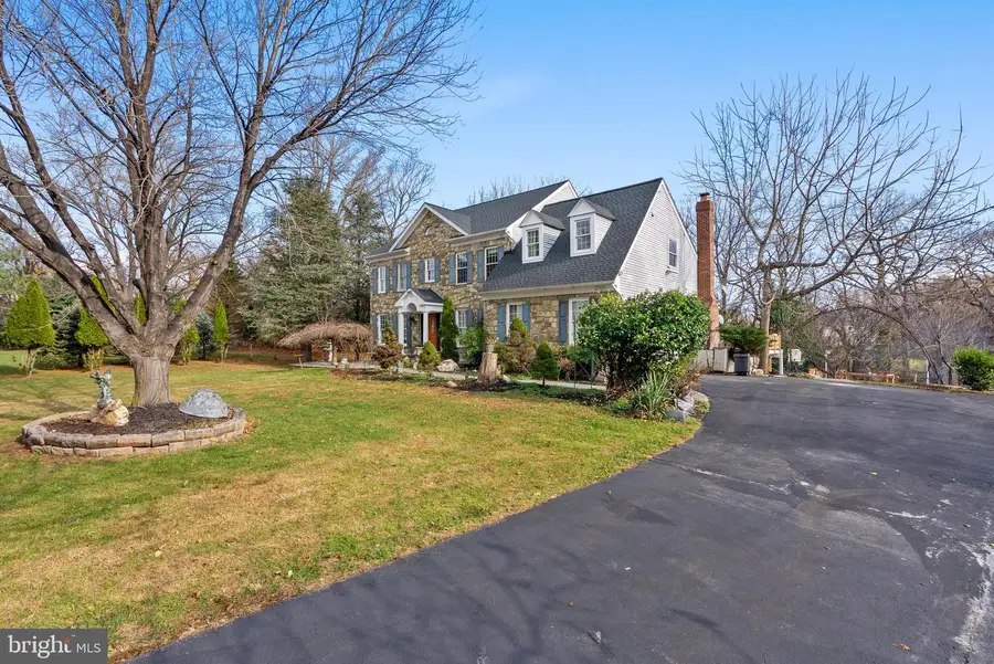19105 Peach Blossom Ct, Gaithersburg, MD 20879 - Image #2