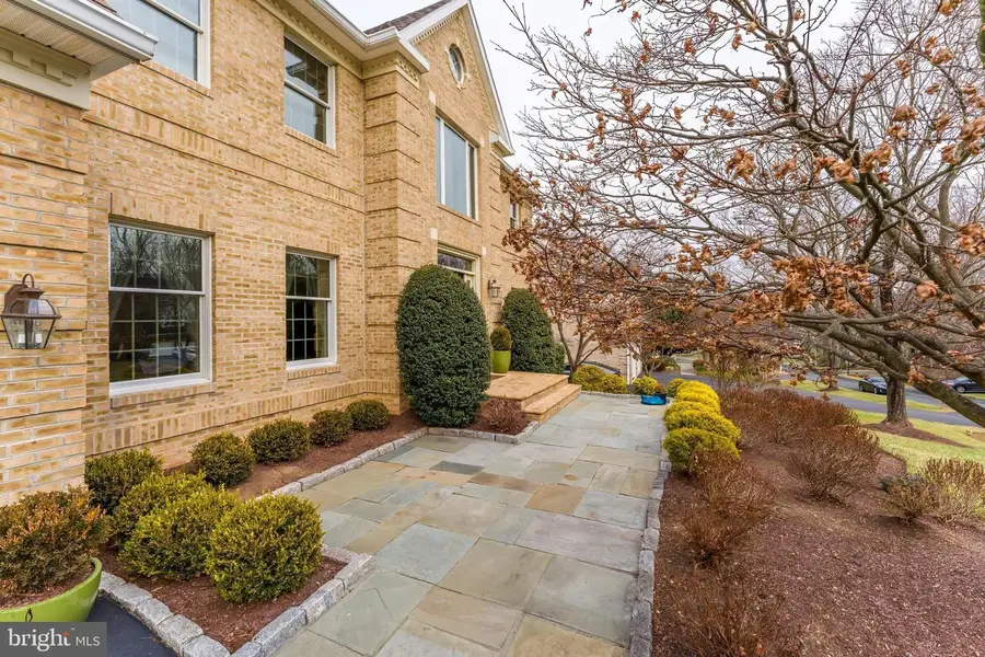 9327 Sprinklewood Ln, Potomac, MD 20854 - #3