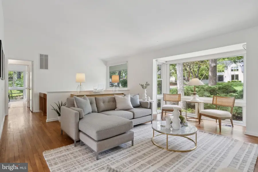 8300 Tomlinson Ave, Bethesda, MD 20817 - Image #3