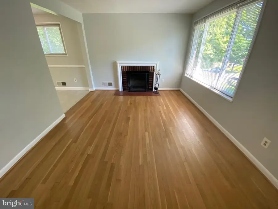 12704 Bushey Dr, Silver Spring, MD 20906 - Image #2