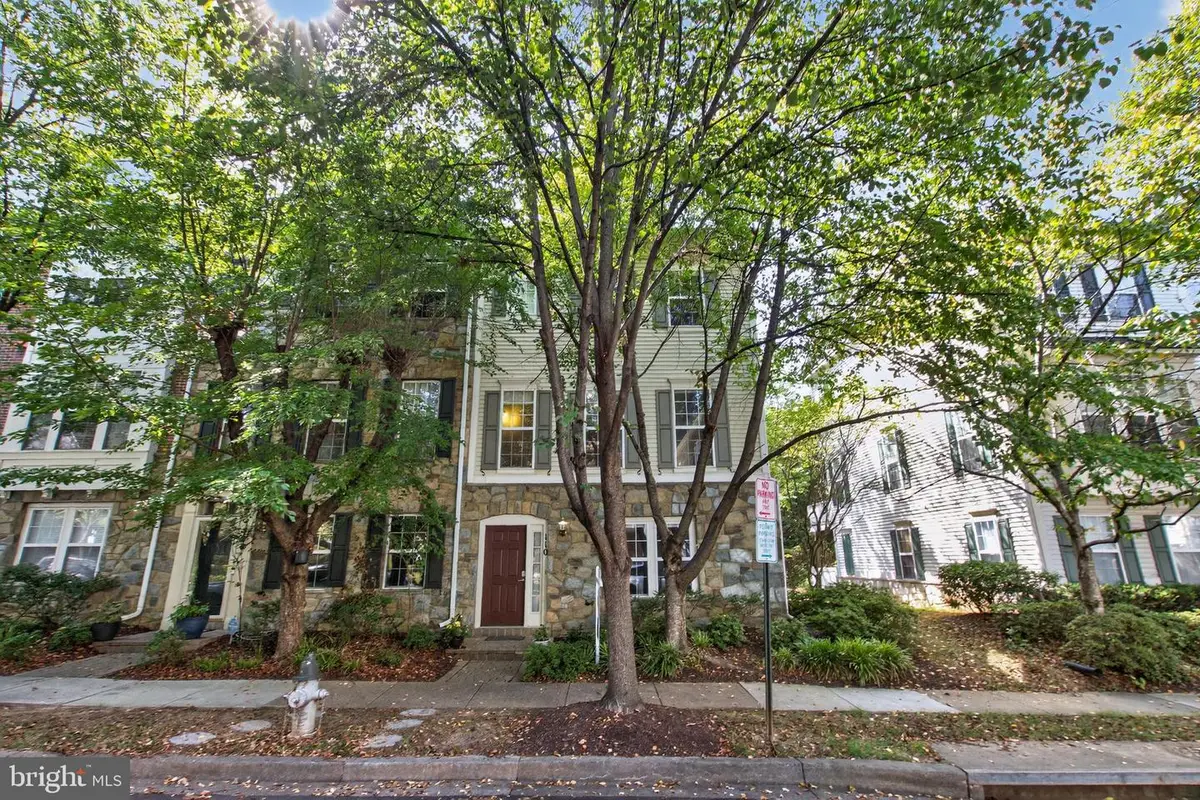 110 Elmcroft Blvd, Rockville, MD 20850 - Image #1