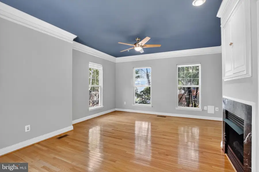 110 Elmcroft Blvd, Rockville, MD 20850 - Image #2