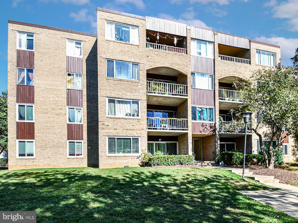 452 Girard St #349, Gaithersburg, MD 20877 - Image #1