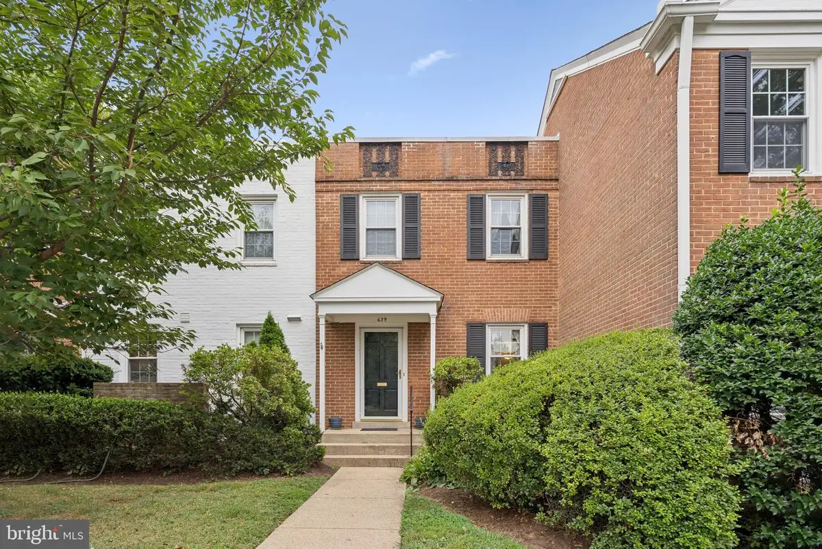639 Azalea Dr, Rockville, MD 20850 - Image #1